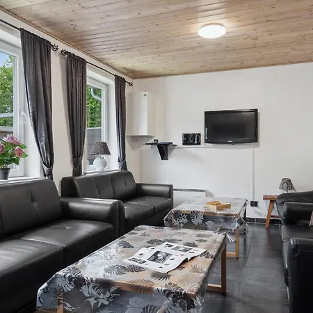 Σπίτι διακοπών Pet Friendly In With Kitchen Omme