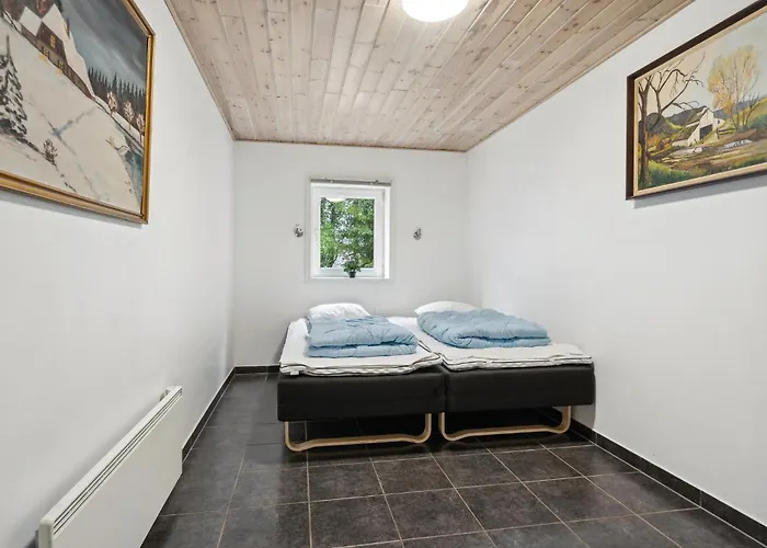 7 Bedroom Stunning In * Omme