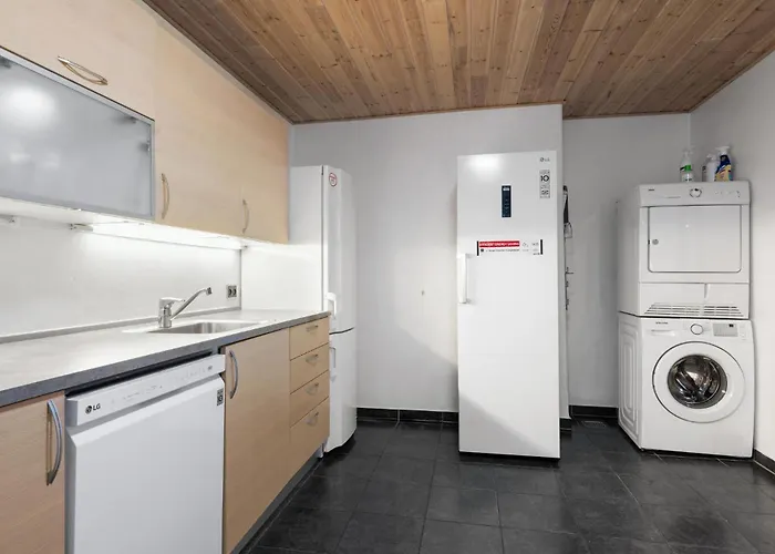 Ferienhaus 7 Bedroom Stunning In