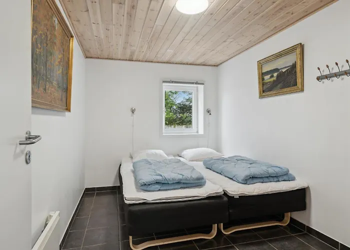 7 Bedroom Stunning In *