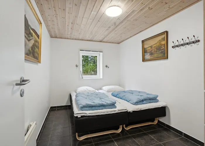 7 Bedroom Stunning In * Omme